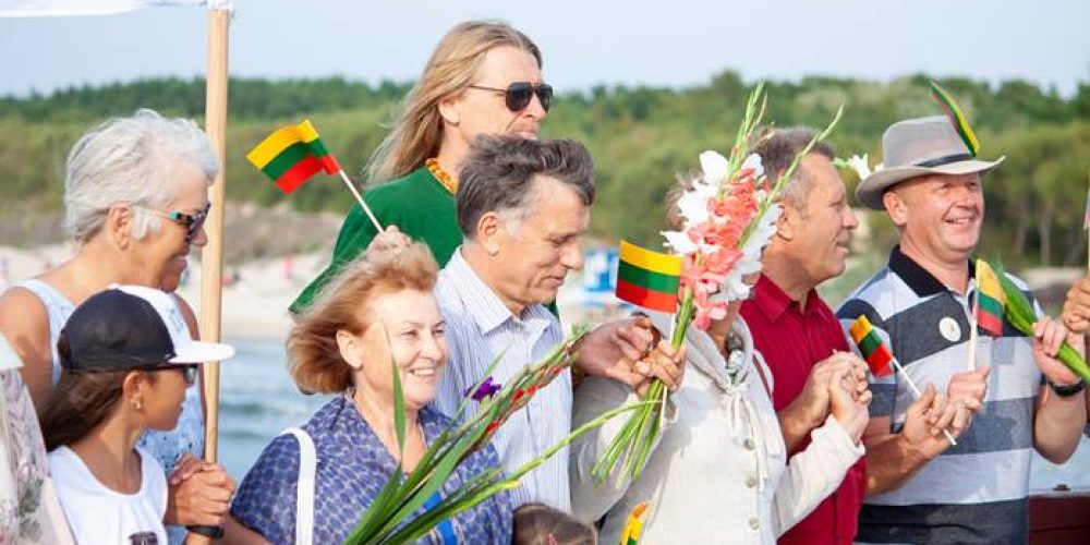 Rugpjūčio 23-čiają palanga ir šventoji kviečia apkabinti baltijos jūrą